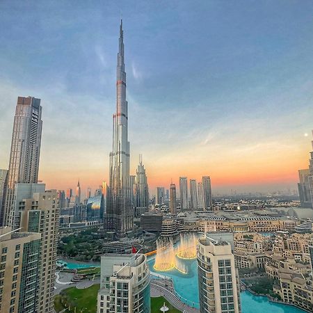 Prestige Living 2Br With Full Burj Khalifa And Fountain View By Auberge Дубай Екстериор снимка