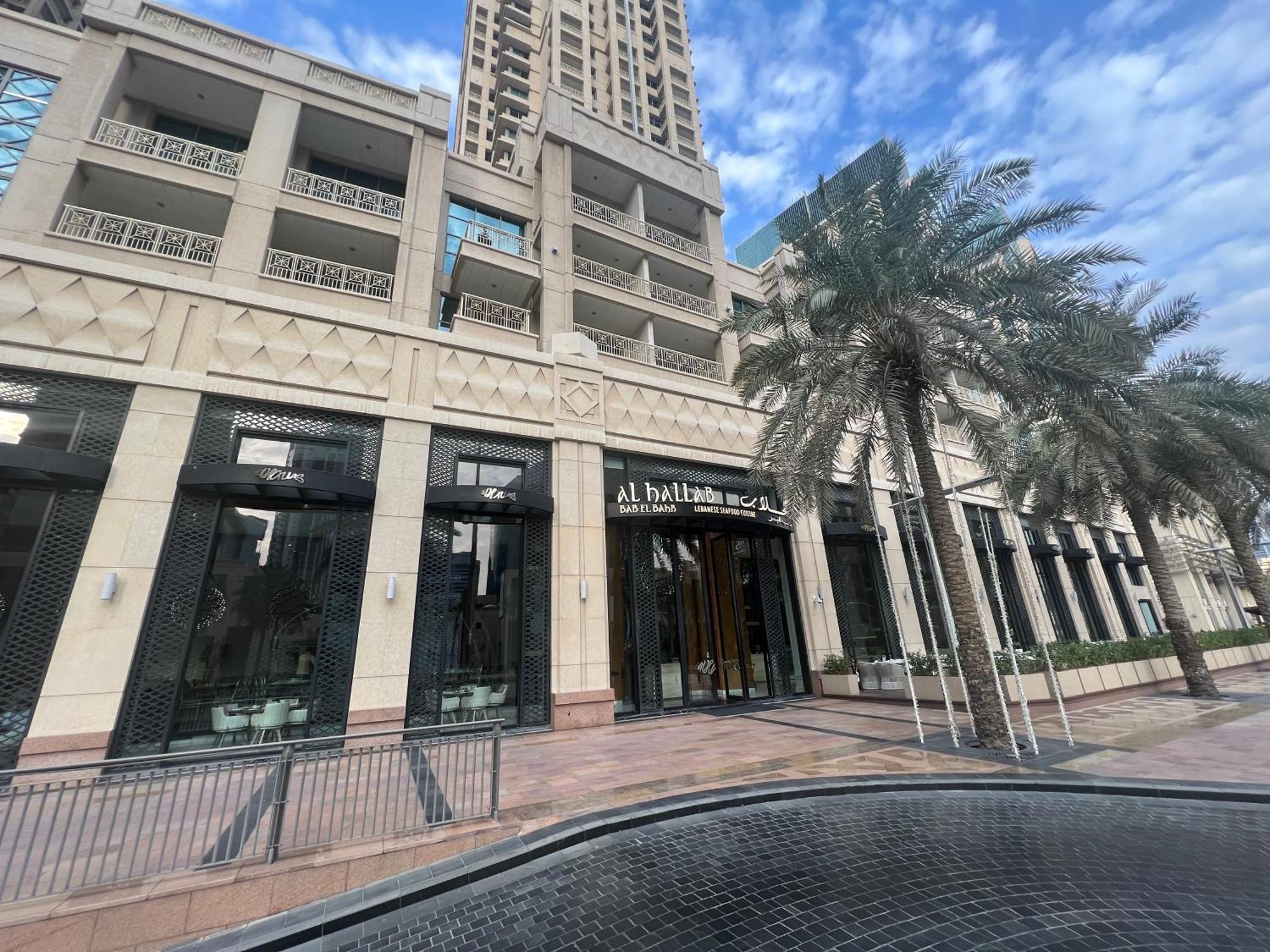 Prestige Living 2Br With Full Burj Khalifa And Fountain View By Auberge Дубай Екстериор снимка