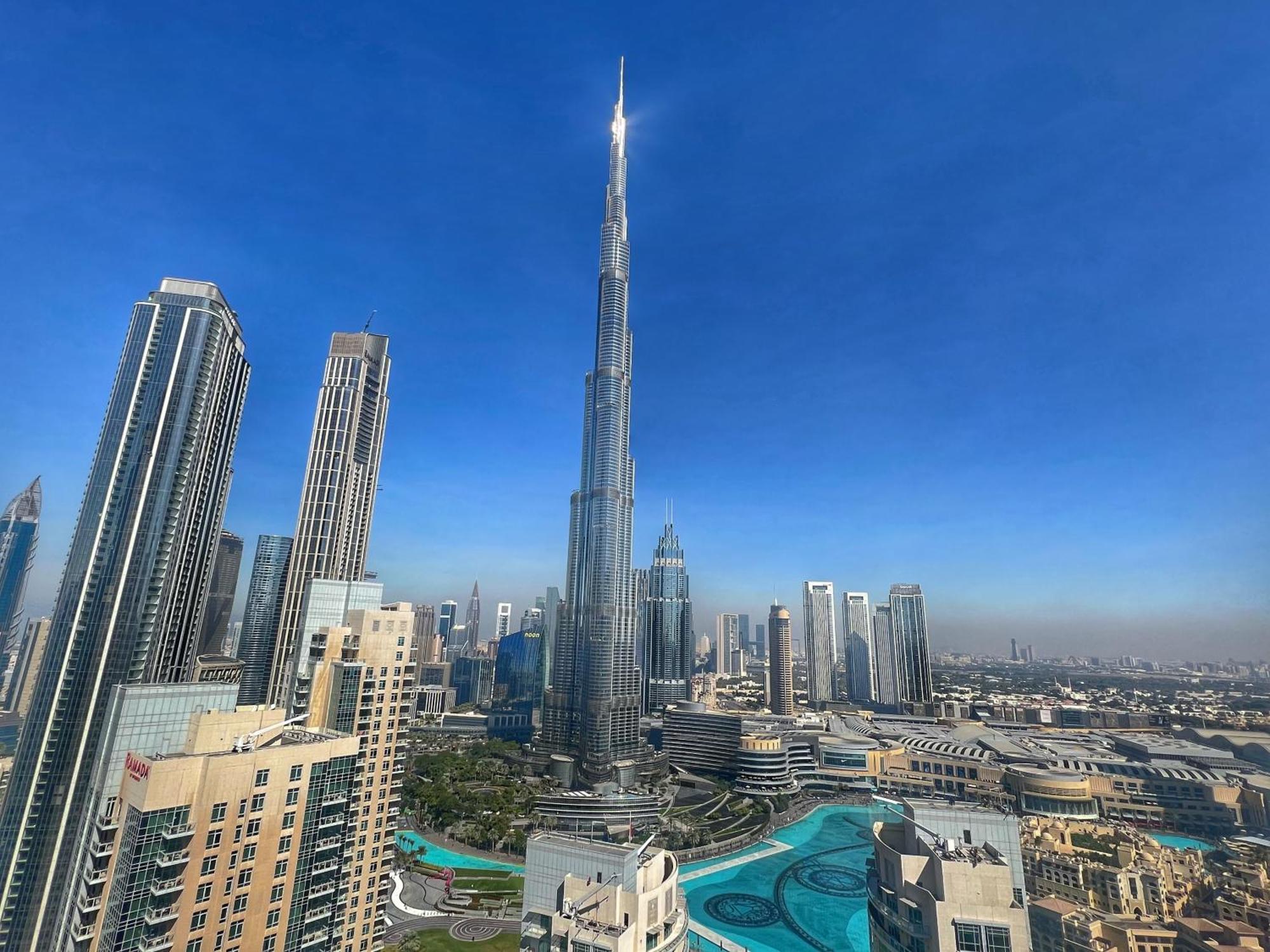 Prestige Living 2Br With Full Burj Khalifa And Fountain View By Auberge Дубай Екстериор снимка