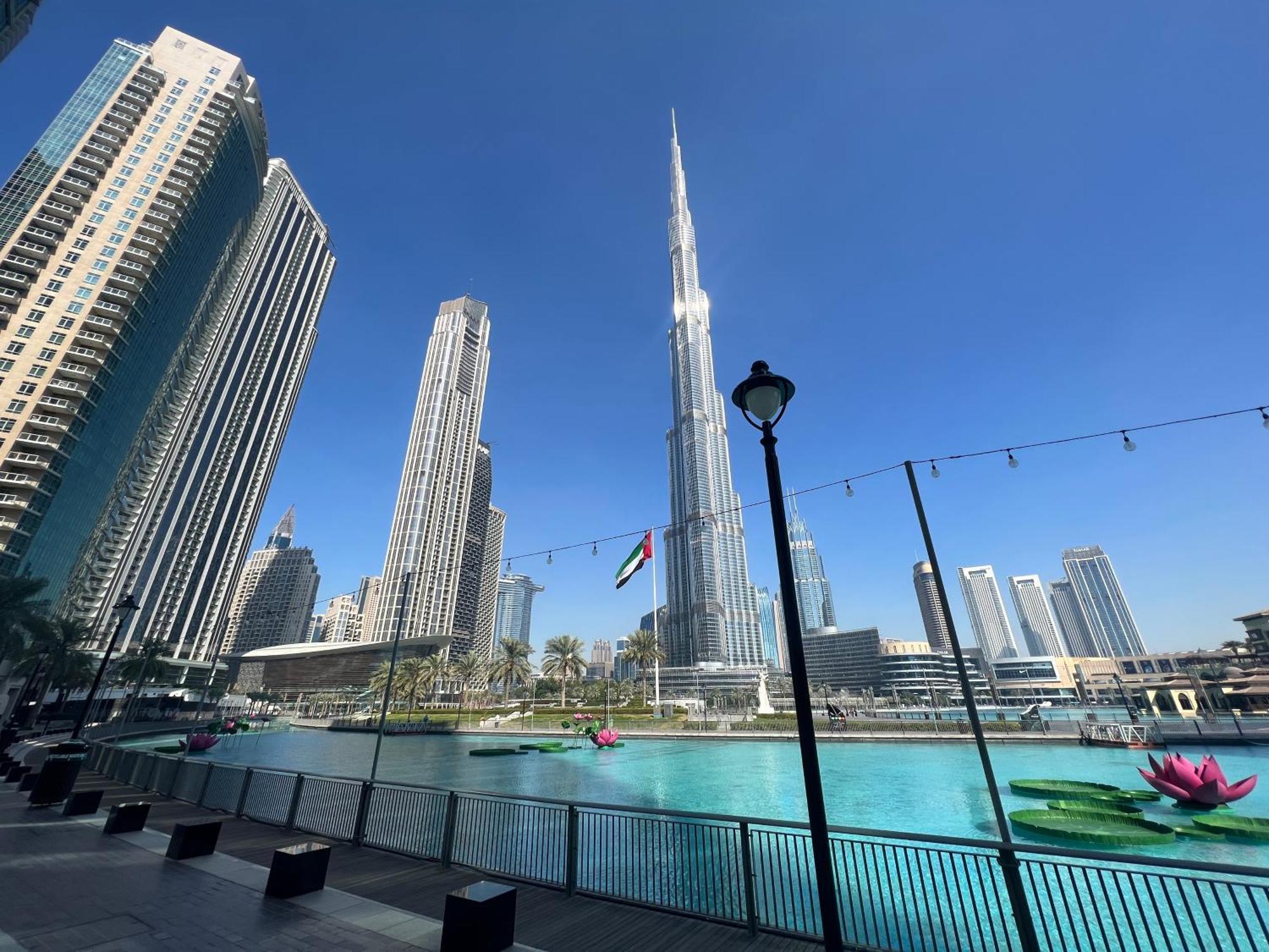 Prestige Living 2Br With Full Burj Khalifa And Fountain View By Auberge Дубай Екстериор снимка