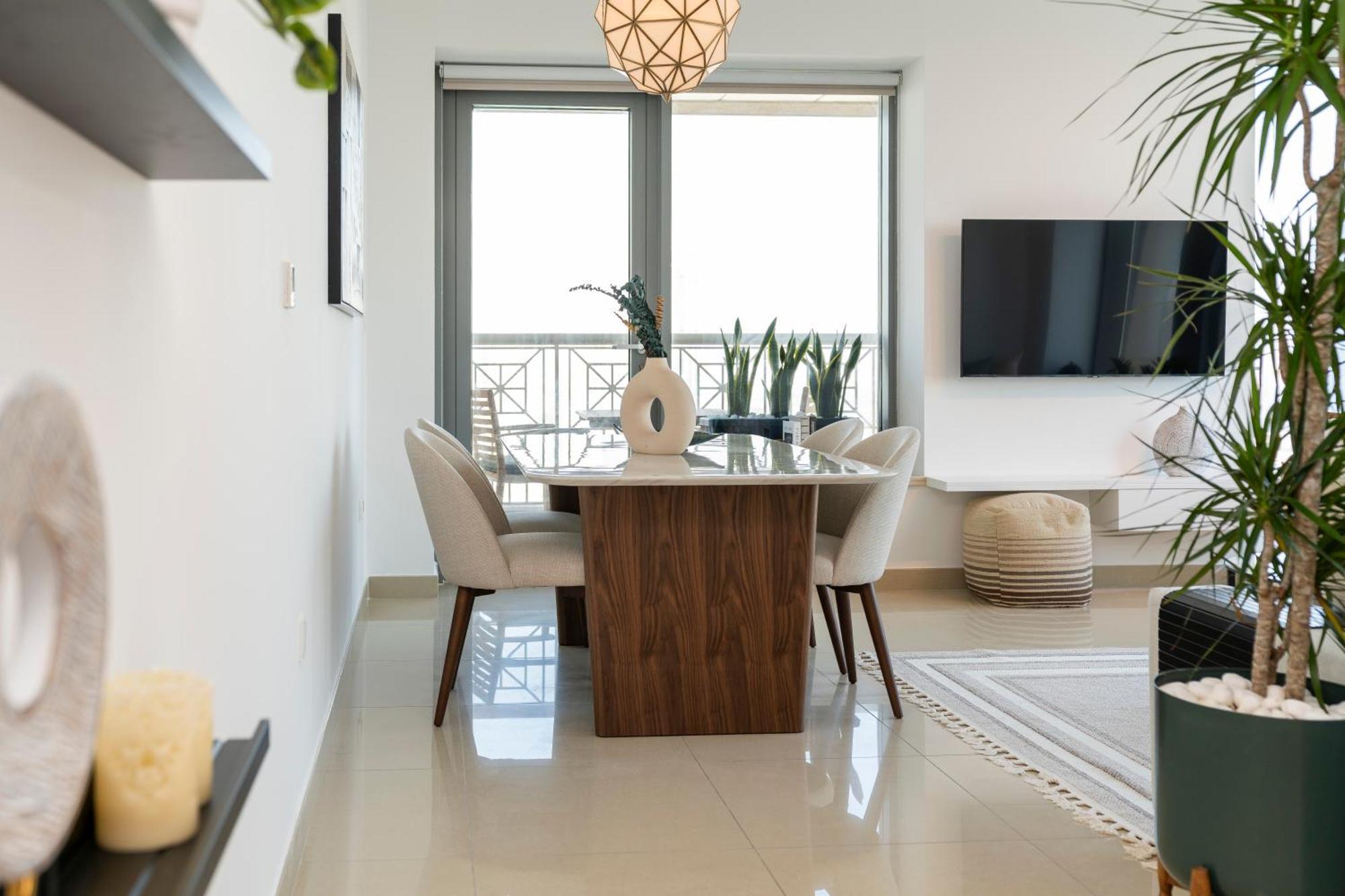 Prestige Living 2Br With Full Burj Khalifa And Fountain View By Auberge Дубай Екстериор снимка